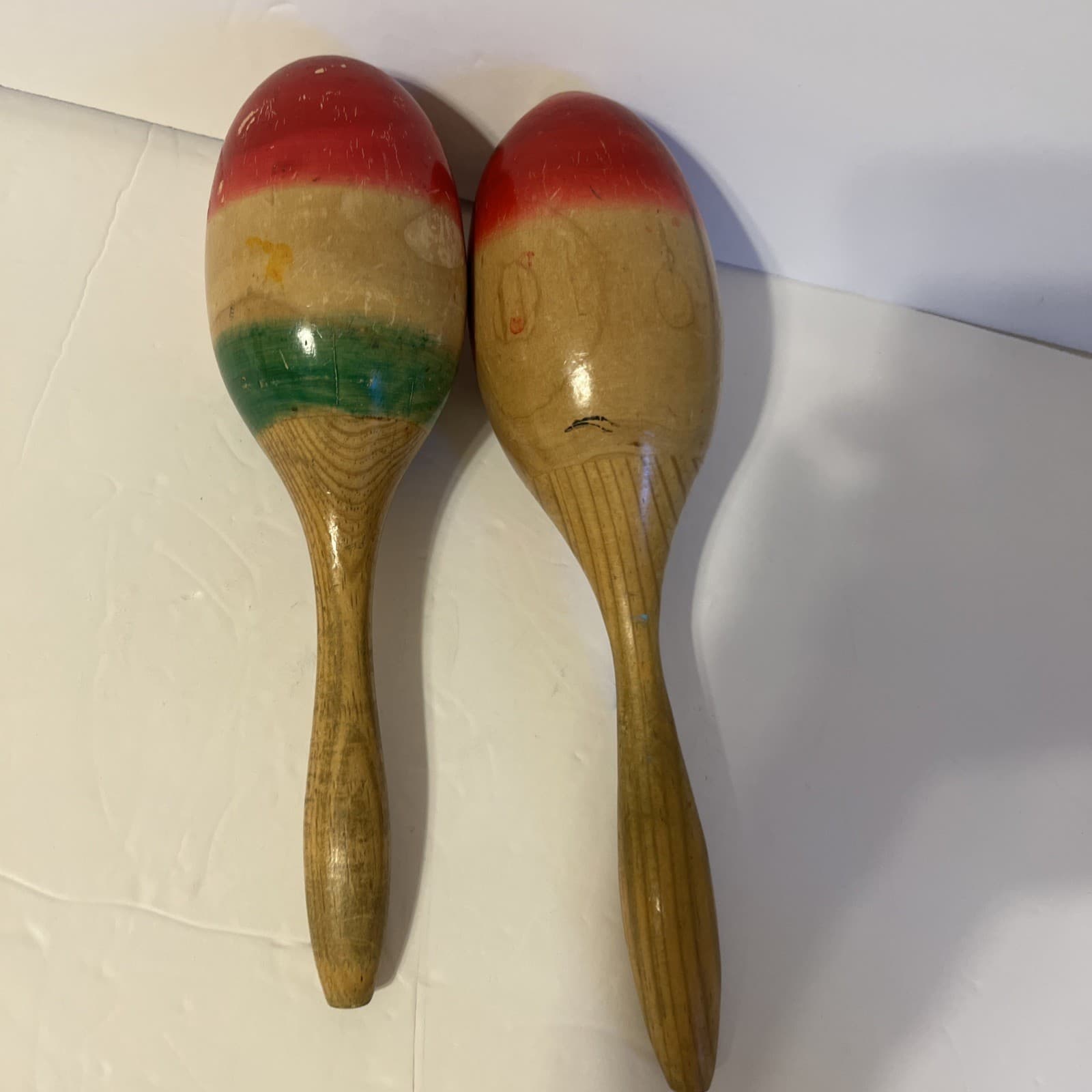 2-10 inch vintage maracas 4