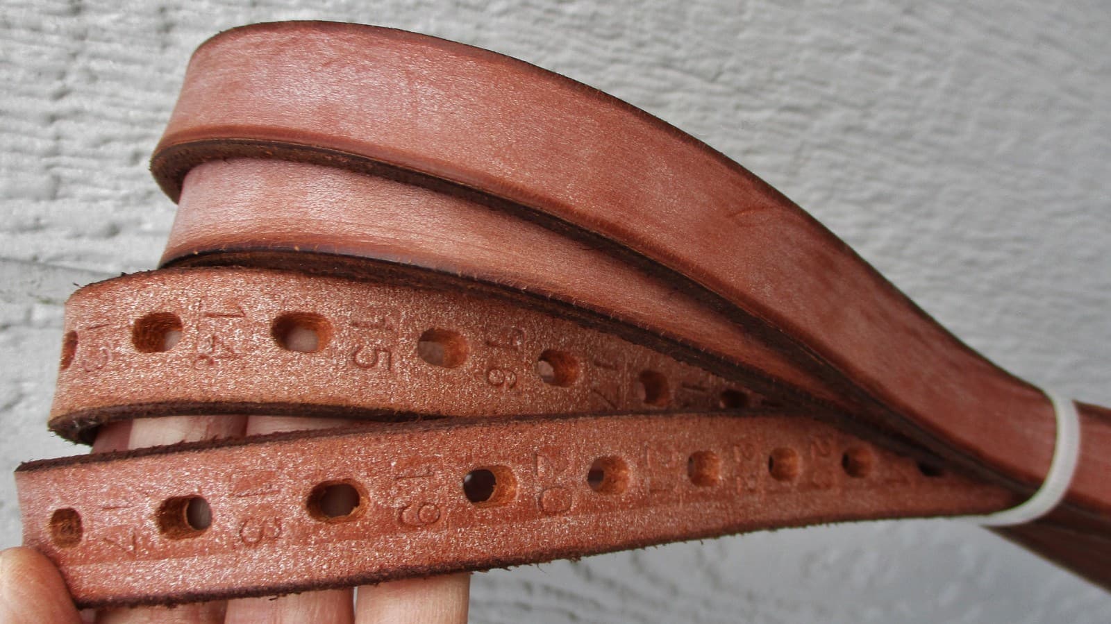 Deluxe English Saddle Stirrup Leathers "3/4 x 54" -Beveled Edges-Numbered Holes 4