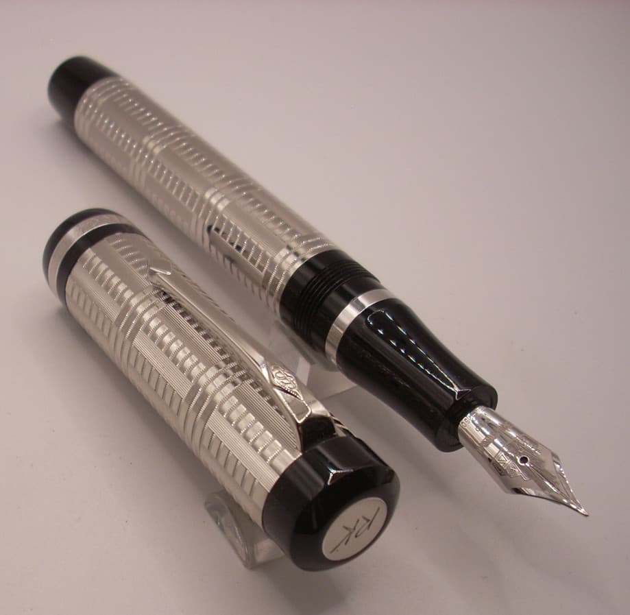 CONWAY STEWART - RIKILL CHURCHILL FOUNTAIN PEN - LIMITED EDITION 4