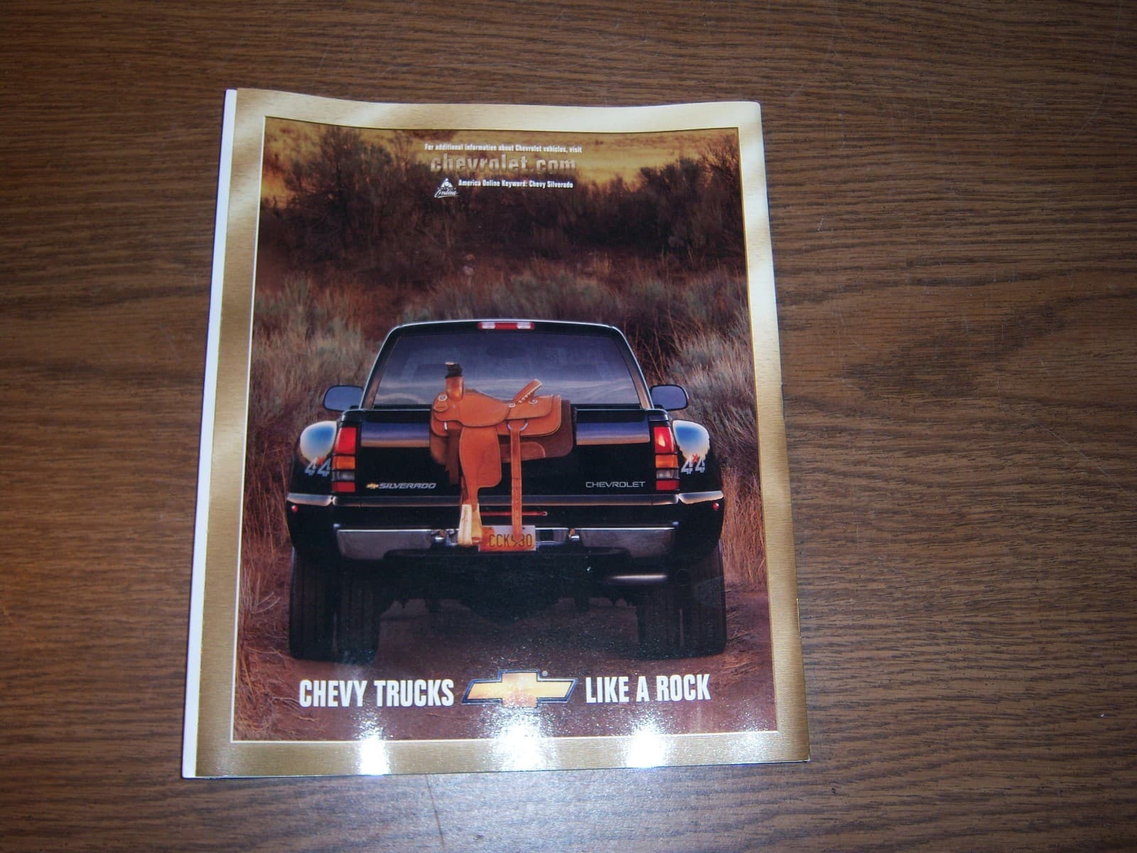 MINT 2001 SILVERADO 1500 2500 3500  BROCHURE LARGE  54 PAGES (BOX 106) 2