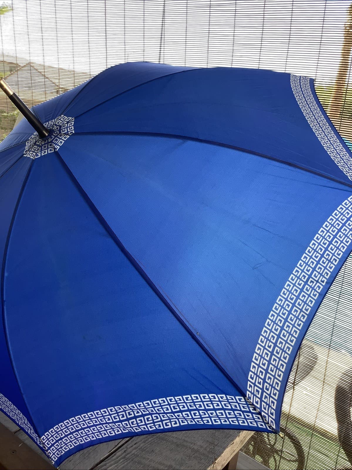 Givenchy Umbrella Monogram 21" Radius 37.5" Diameter Octagon (8 rib) Vintage 4