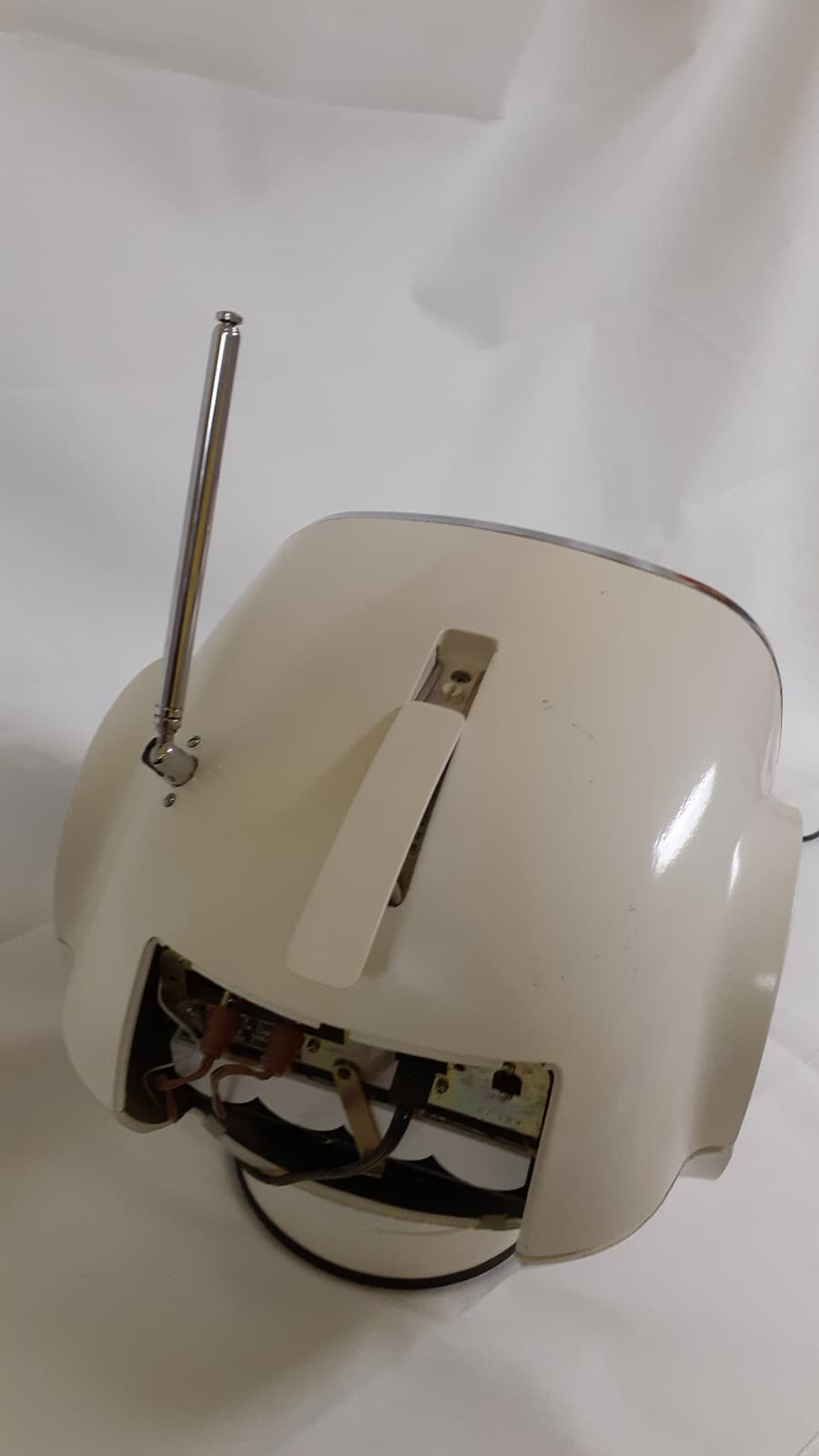 Wynford hall TCM-5500 HELMET SHAPE RADIO 8TRACKS PLAYER 4