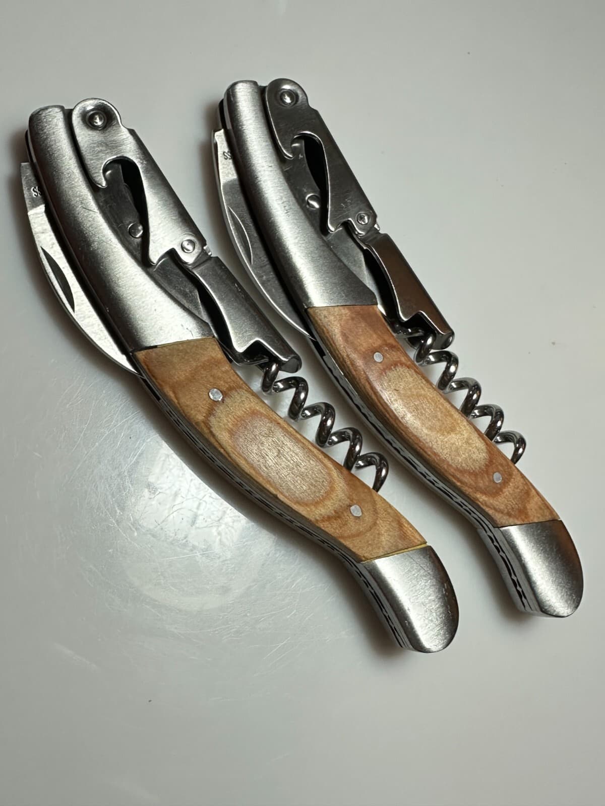 (2) Vinstyle OAKVILLE GROCERY Quality Hefty Waiters Corkscrews Wine Opener 4