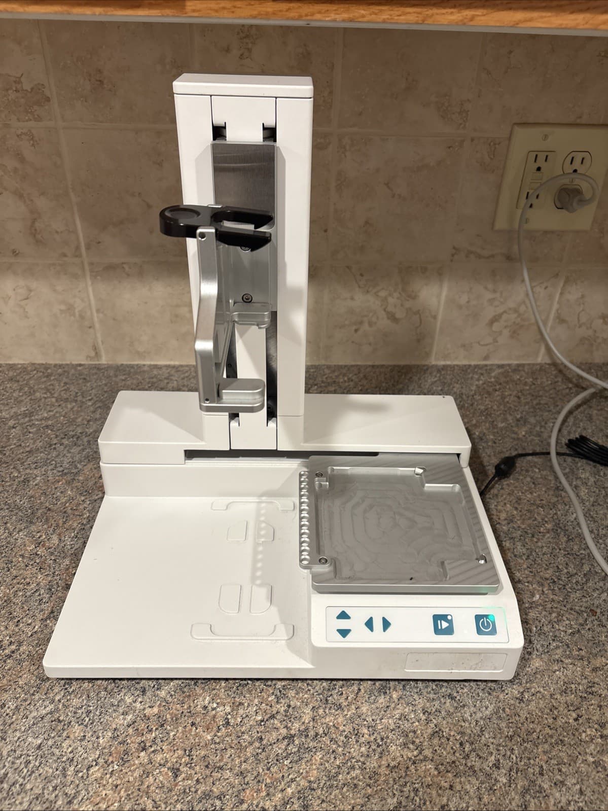 Integra Viaflow Assist Pipetting Robot /  Please read description