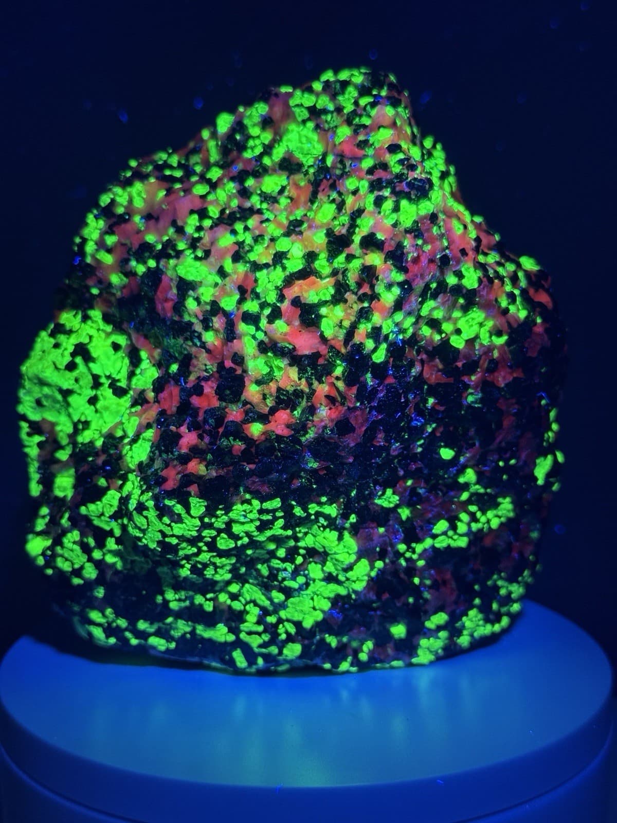 LARGE VIBRANT Franklinite, Willemite & Calcite NJ Fluorescent Mineral Specimen 5