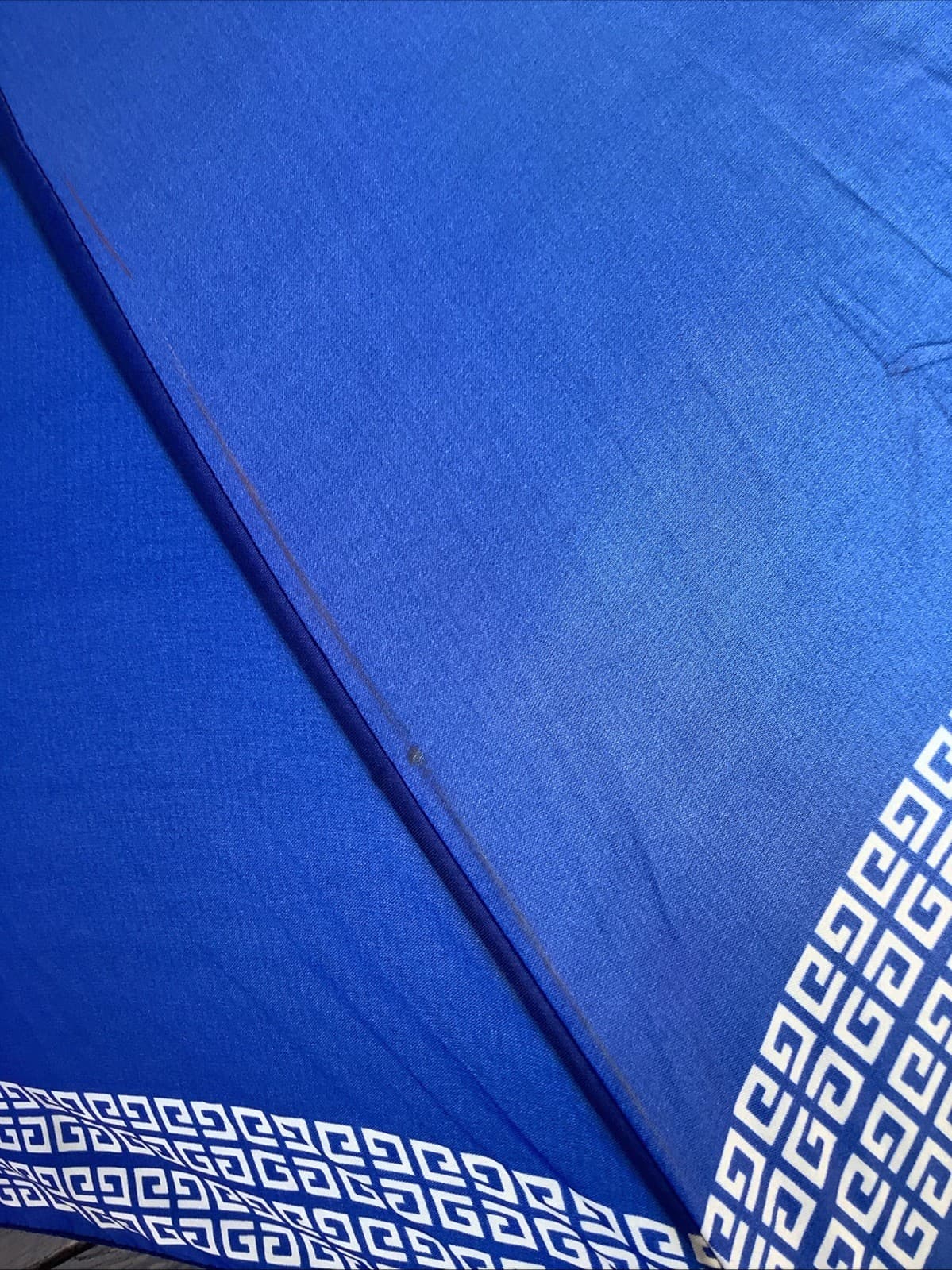 Givenchy Umbrella Monogram 21" Radius 37.5" Diameter Octagon (8 rib) Vintage 6