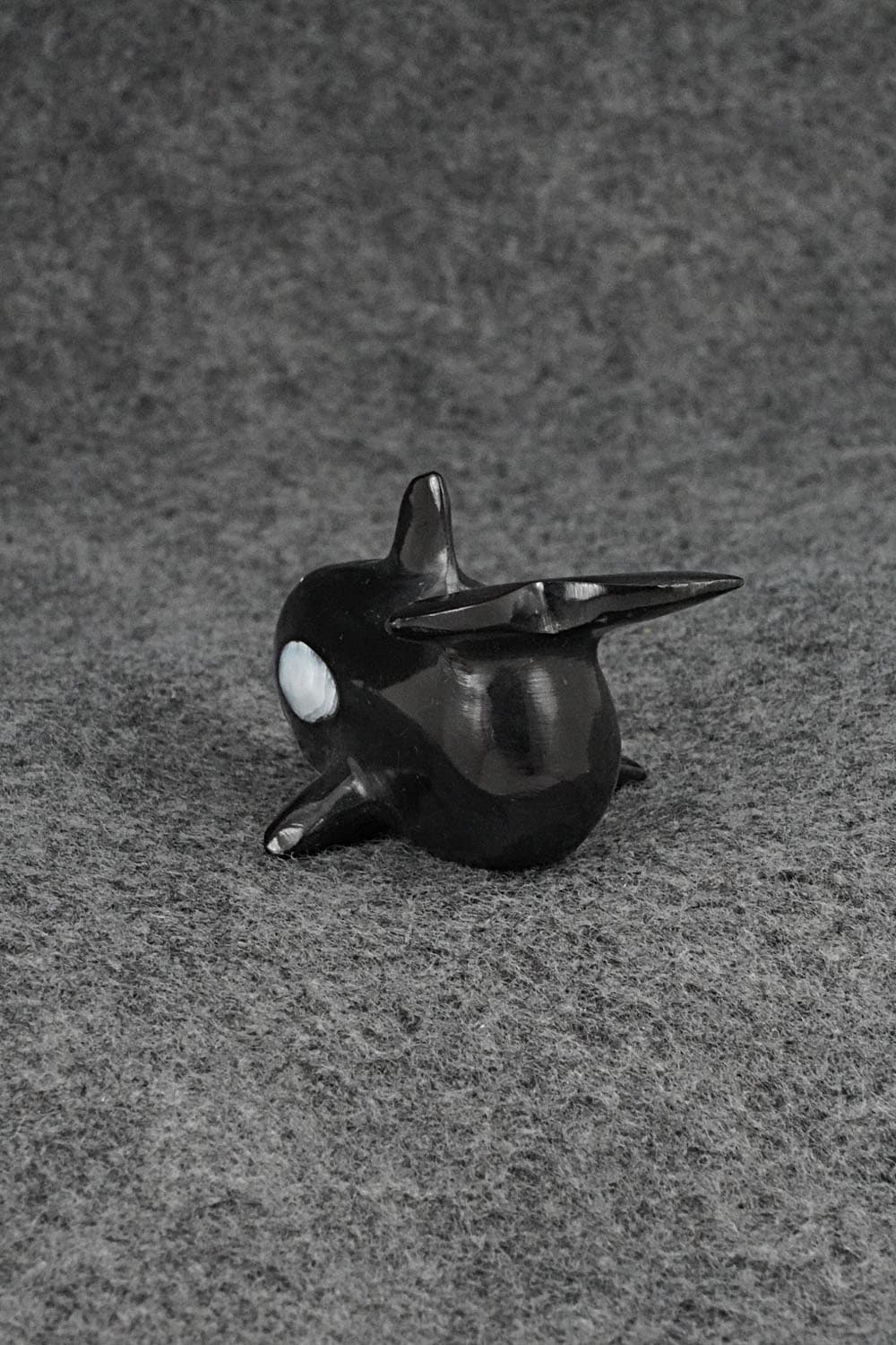 Whale Zuni Fetish Carving - Calvert Bowanie 3