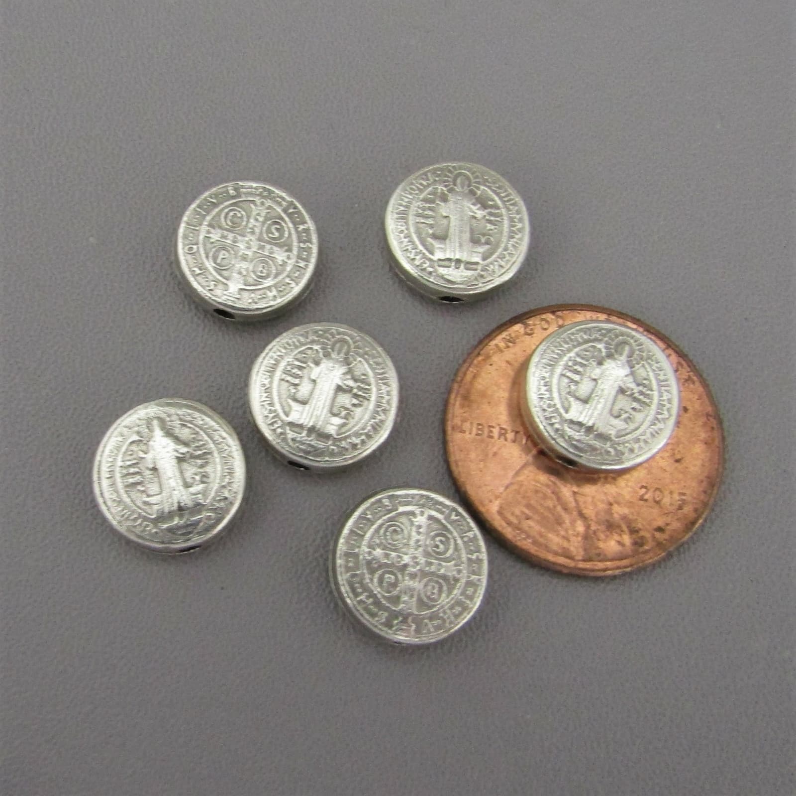 Rosary CENTER CRUCIFIX & PATERS Set ~ Saint BENEDICT Centerpiece Beads ITALY 8pc 3