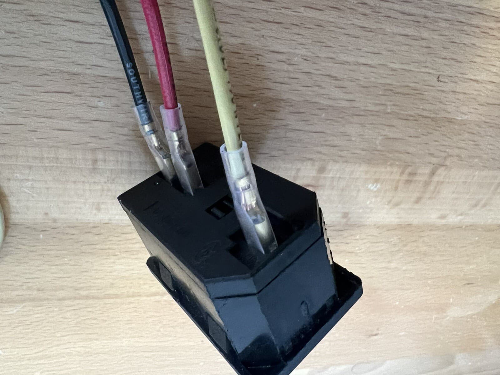 Assembled Power Socket with Fuse and wires Switch 3 Pin IEC320 C14 USA Plug 3