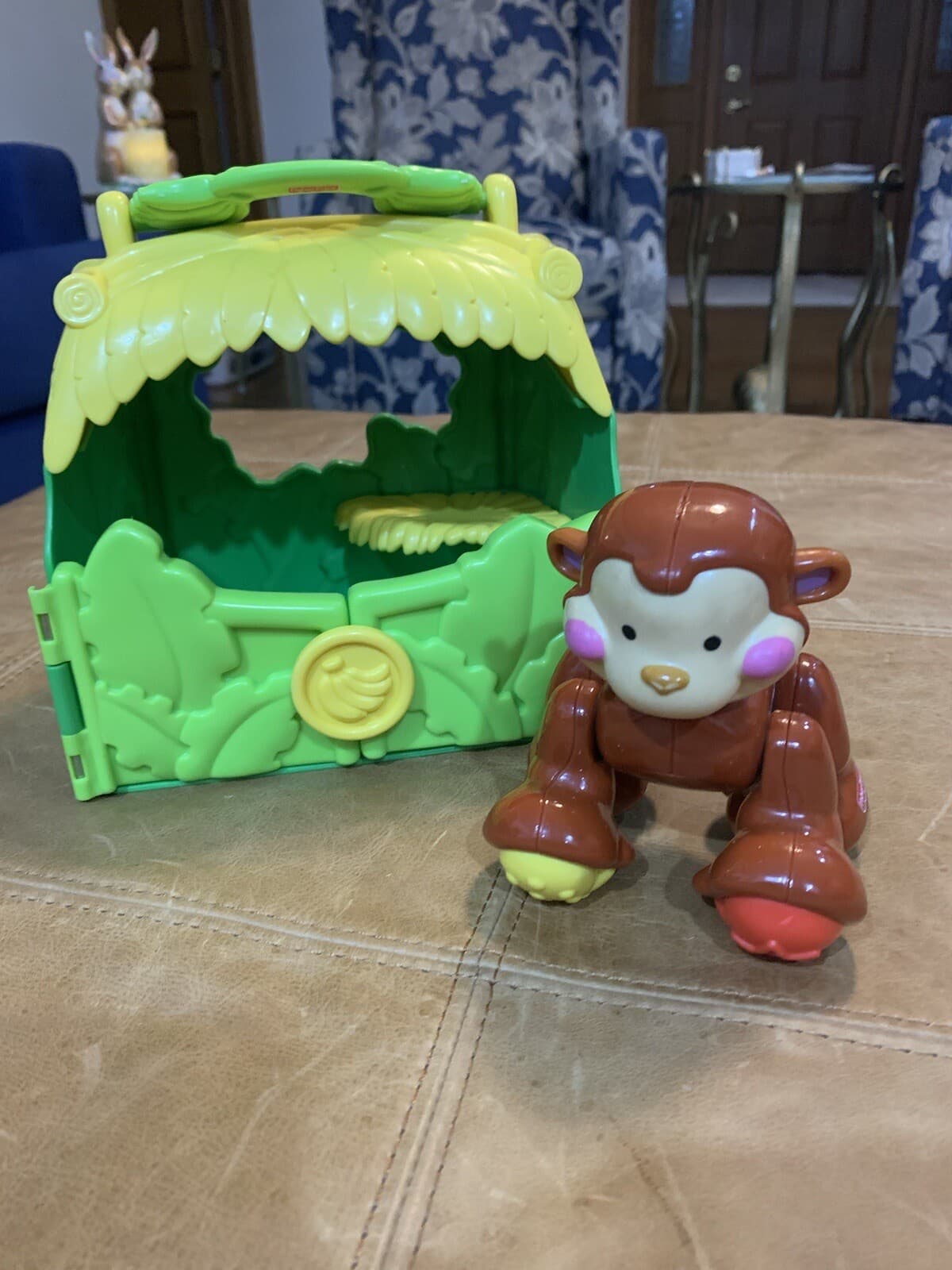 Fisher Price Amazing Animals Monkey With Sound Carry Along Playset Tote 2006