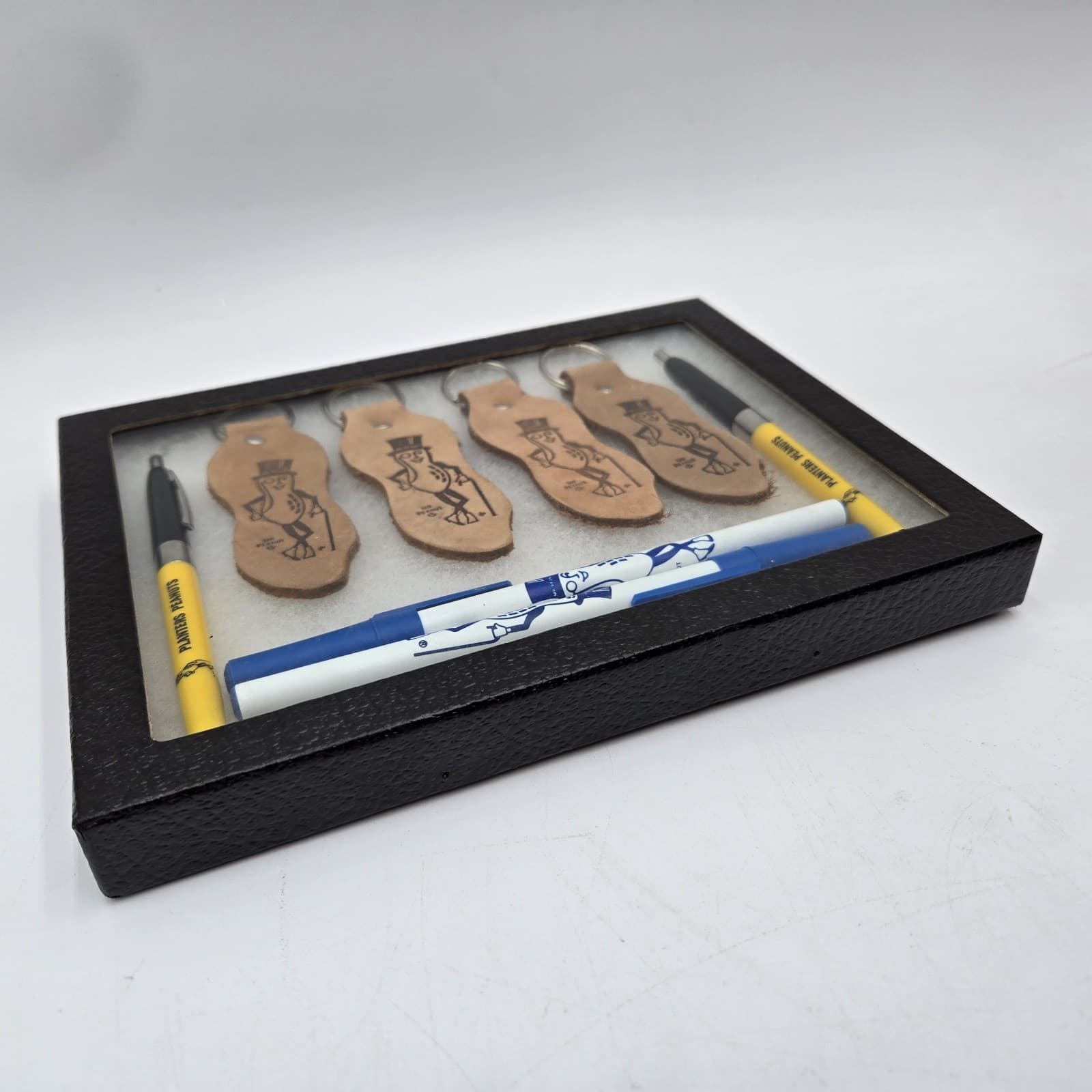 Planters Mr. Peanut Lot of 4 Leather Key Chains & 4 Ball Point Pens in Case 6