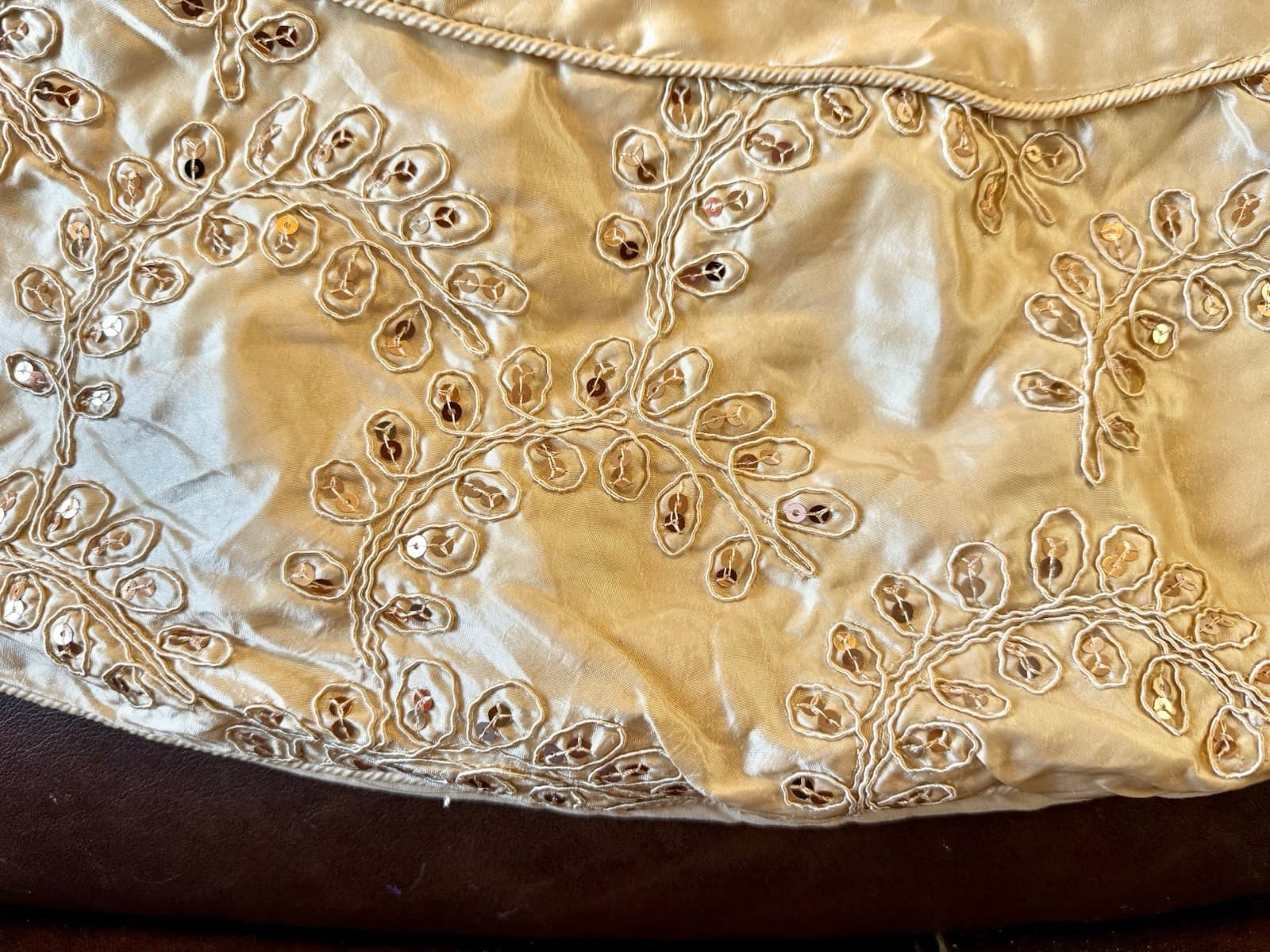 Vintage Ivory Gold Embroidered Sequin Tree Skirt 54” Stratford Home Accents 2