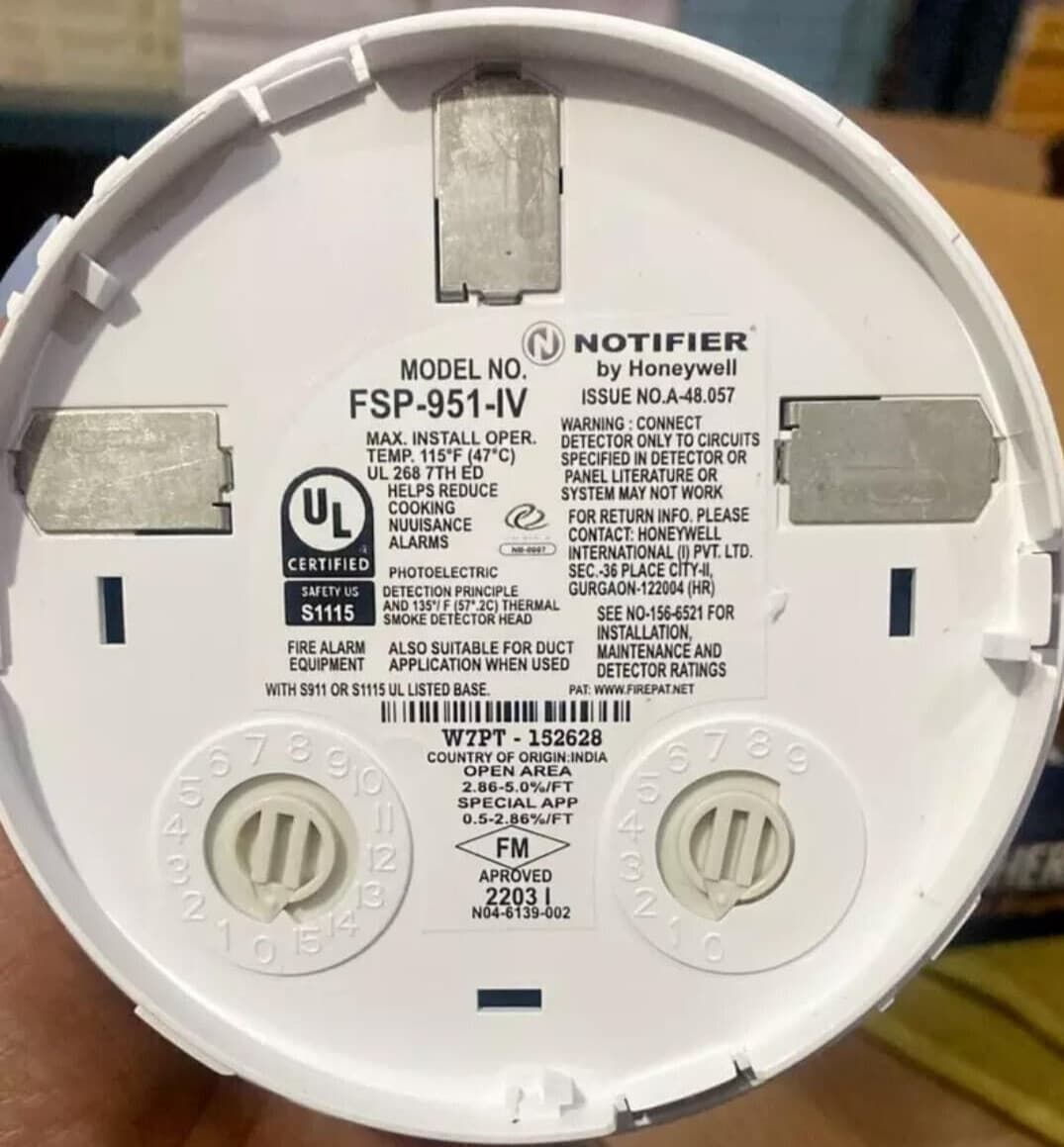 NOTIFIER FSP-951-IV INTELLIGENT PHOTOELECTRIC SMOKE DETECTOR Free Shipping 3