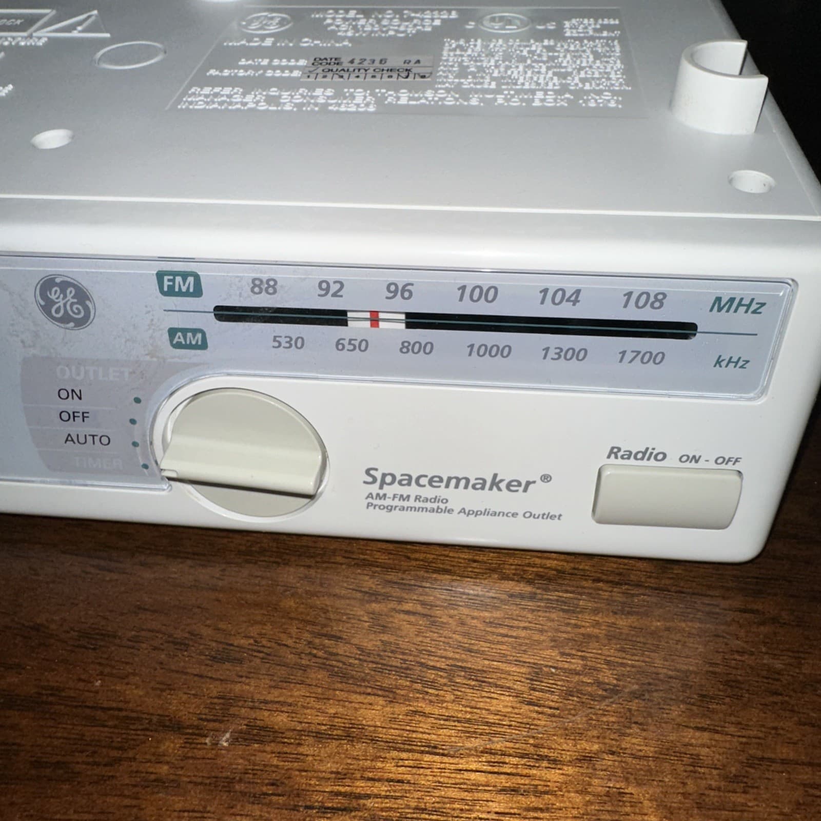 GE Spacemaker AM&FM radio with light under counter radio NEW/other 4