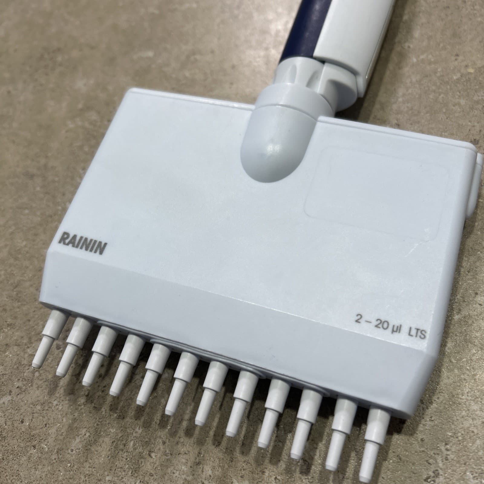 RAININ PipetLite L12-20 XLS LTS Pipette 2