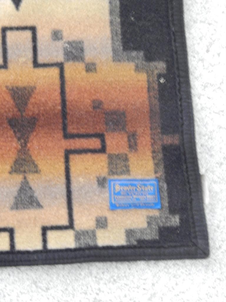 VINTAGE BEAVER STATE PENDLETON TRADE BLANKET RARE BLACK BACKGRND INDIAN WESTERN 6