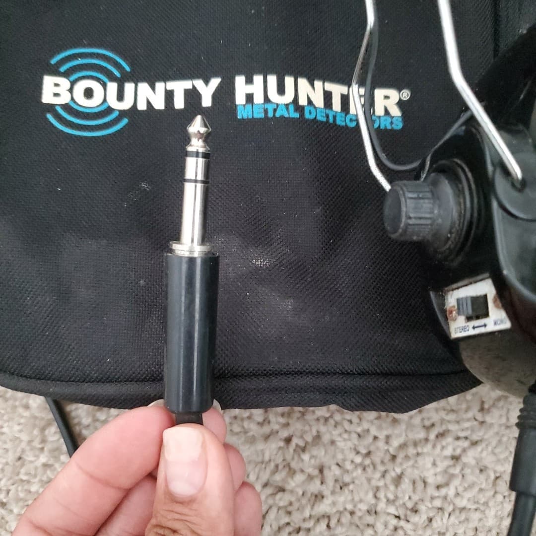 Bounty Hunters Metal Detectors Headphones With Pouch 4