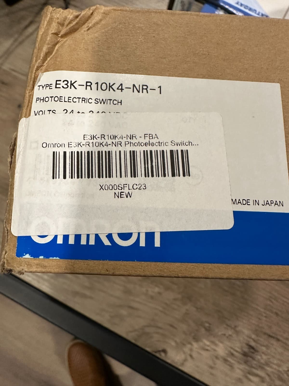 Omron Photoelectric Switch E3K-R10K4–NR-1 Brand New in the Box!! 3