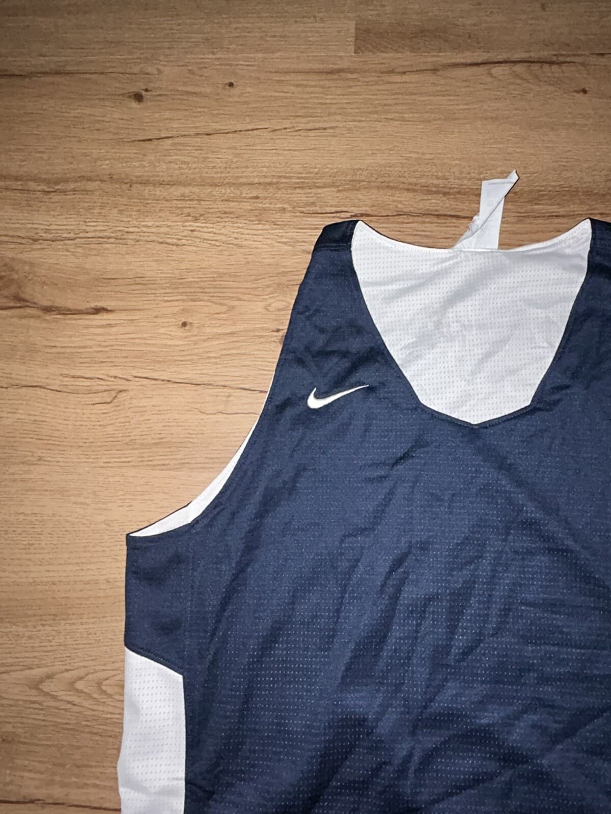 NIKE WOMENS BASKETBALL REVERSIBLE JERSEY TOP SIZE LARGE NAVY/WHITE NWOT 3