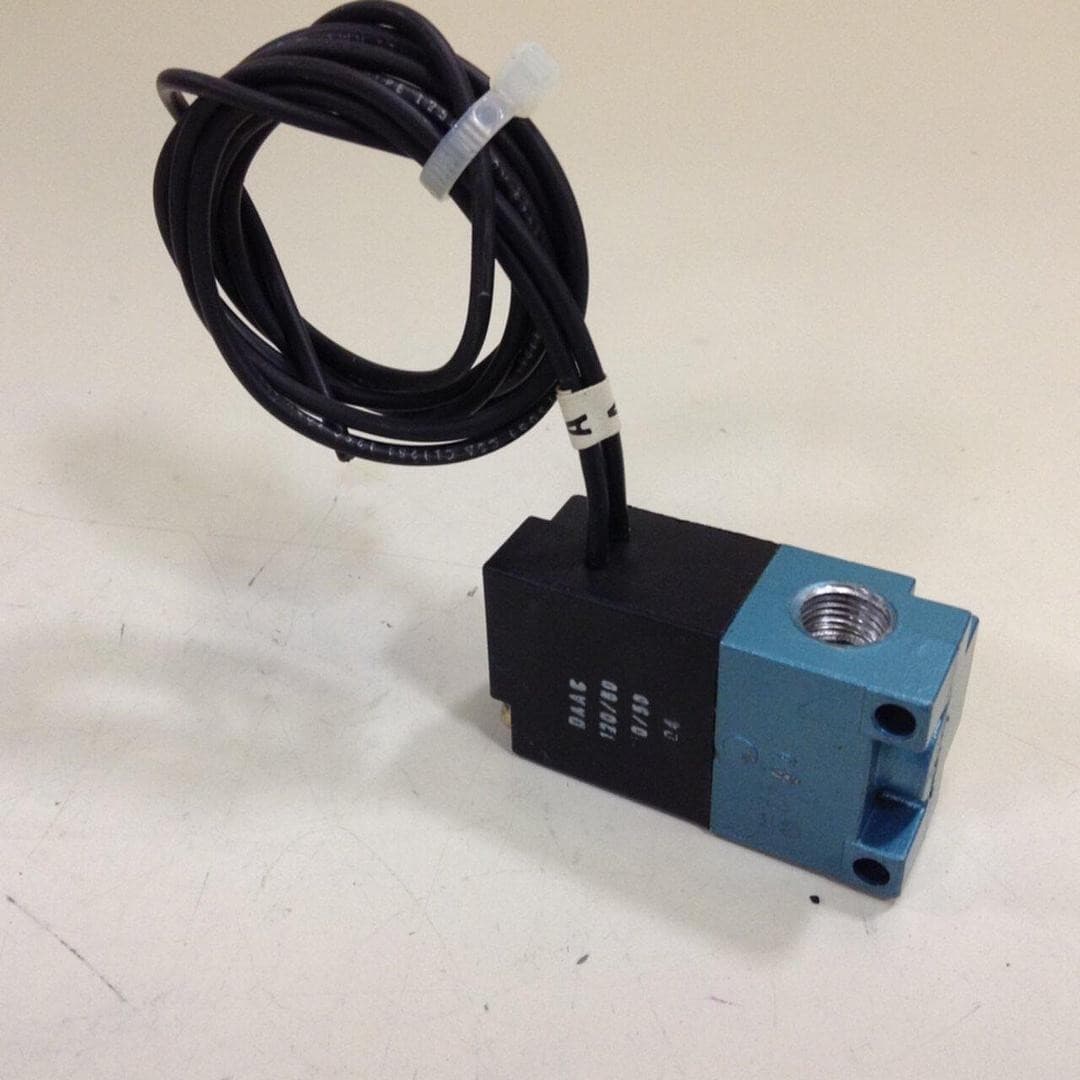 MAC Solenoid Valve 35A-AAA-DAAC-1BA Used #83916 6
