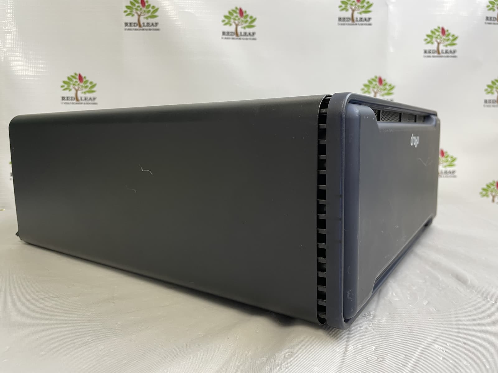 DROBO B800i iSCSI Business Storage Array, SAN/NAS No HDD, Powers on AS-IS (READ) 4