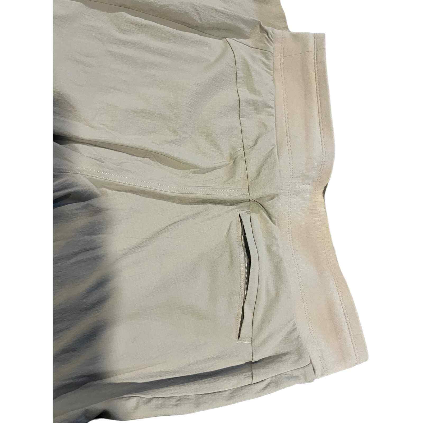 Athleta Trekkie North Jogger Pants Khaki Size 10 4