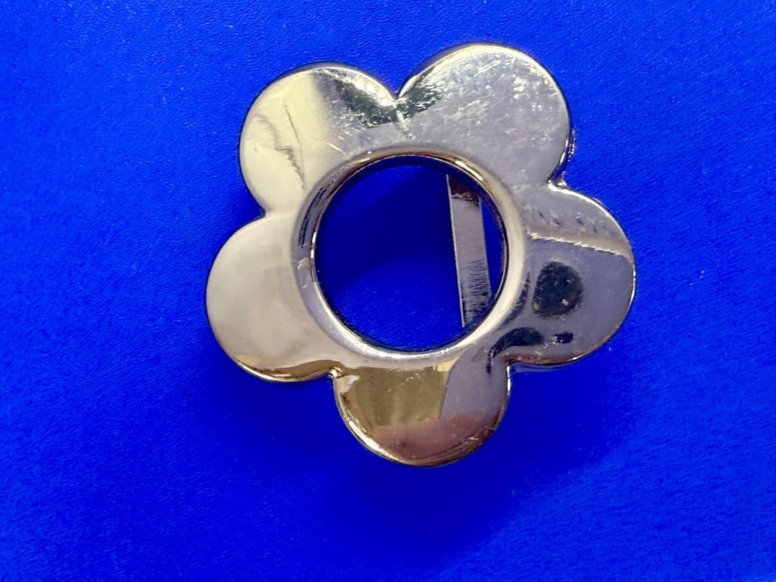 Flower Shaped Openwork Gold Color Women's Girls Belt Buckle for 1.25" Wide Belt 3