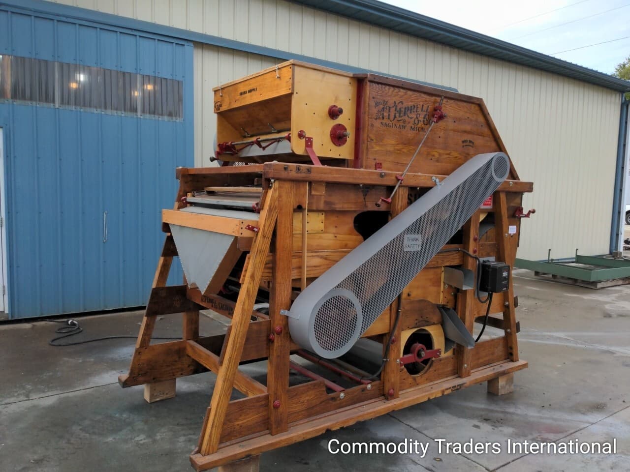 Clipper Seed & Grain Cleaner (Fanning Mill) Super 69D Seed Separator 3