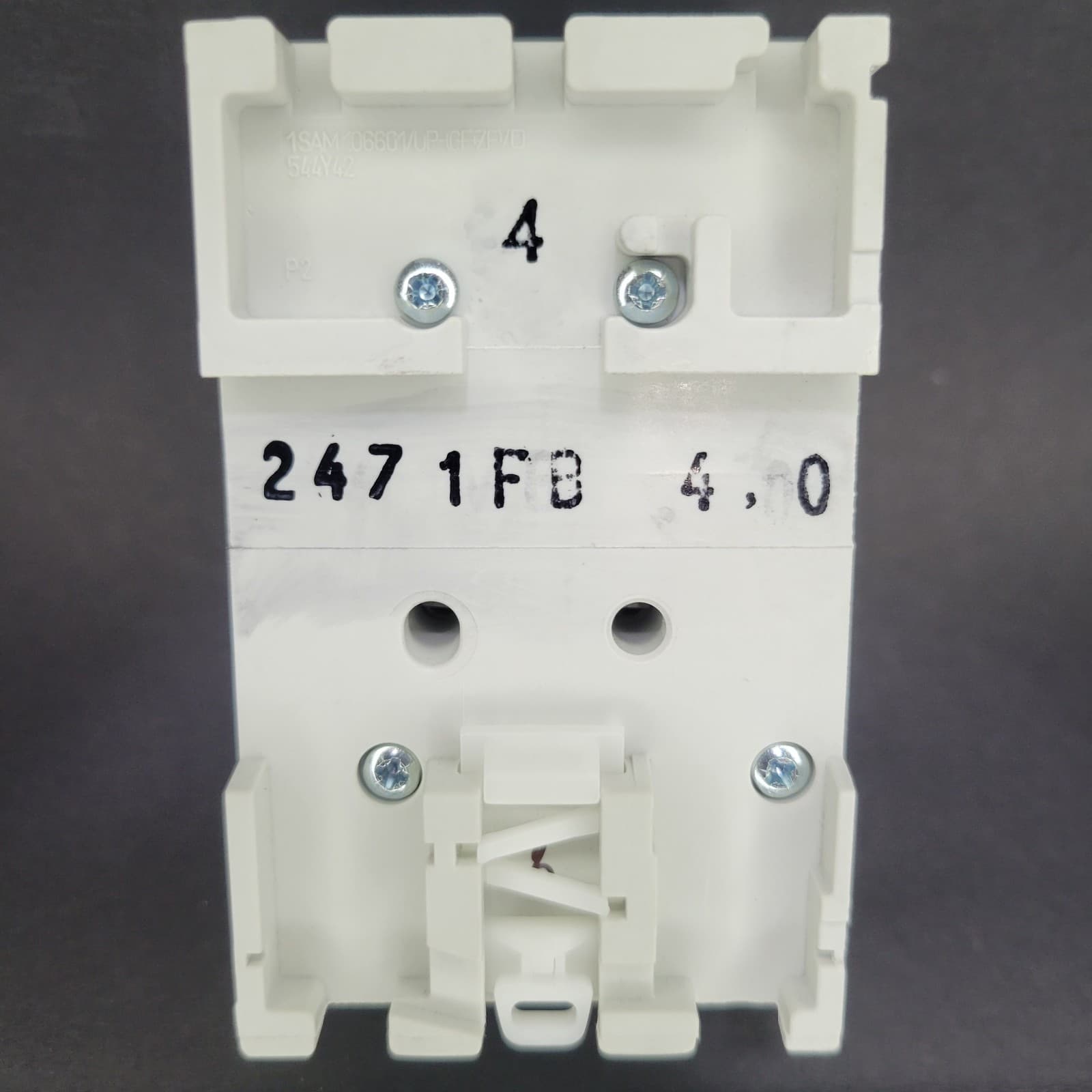 ABB 2.5 - 4.0 AMP Manual Motor Starter 690 VAC MS325 4