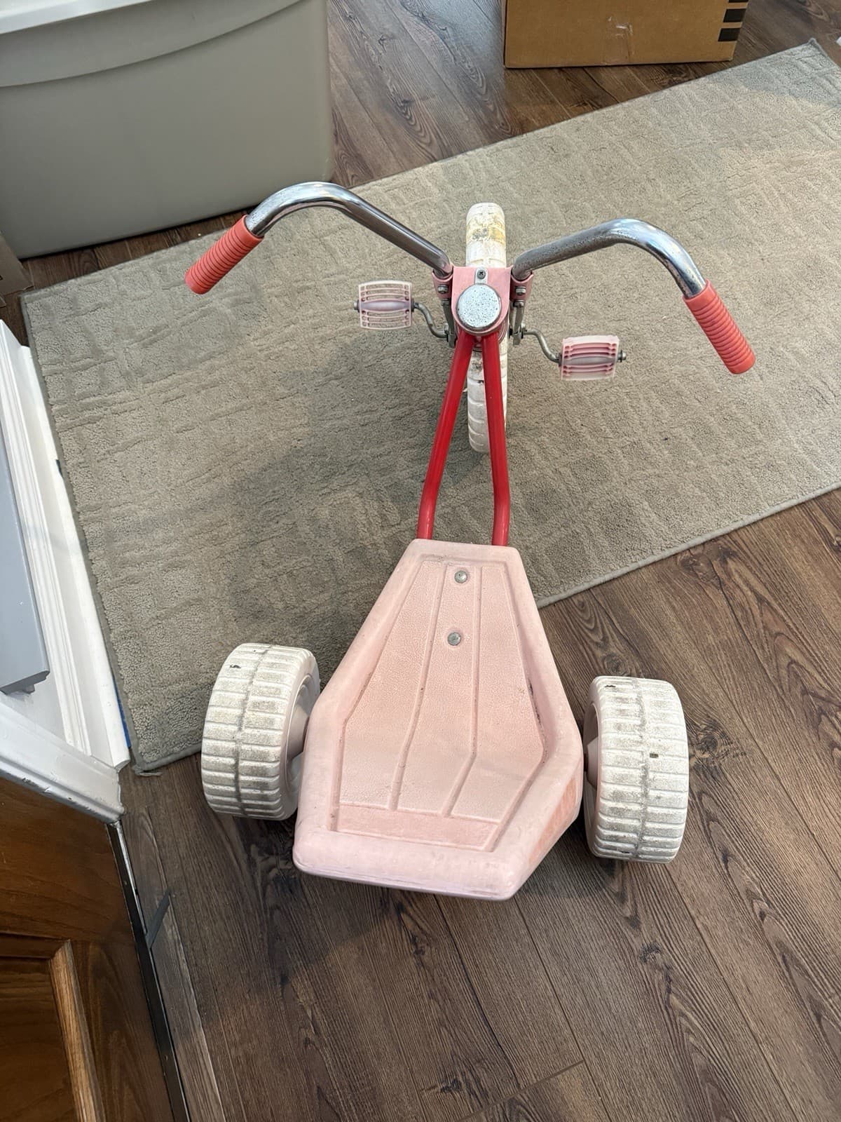 Hedstrum Strawberry Shortcake big wheel trike
