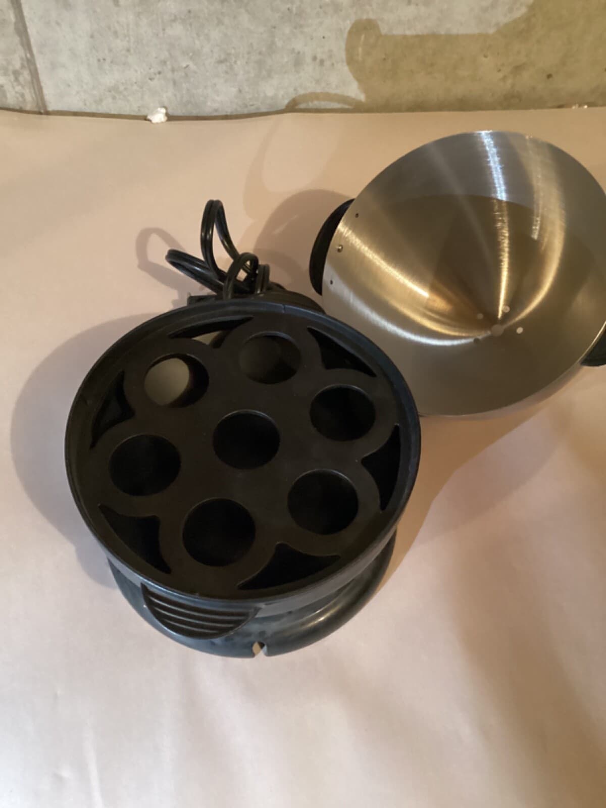 Cuisinart Egg Cooker Stainless Series Model CEC-7 Black Tested/Works No Mes Cup 2