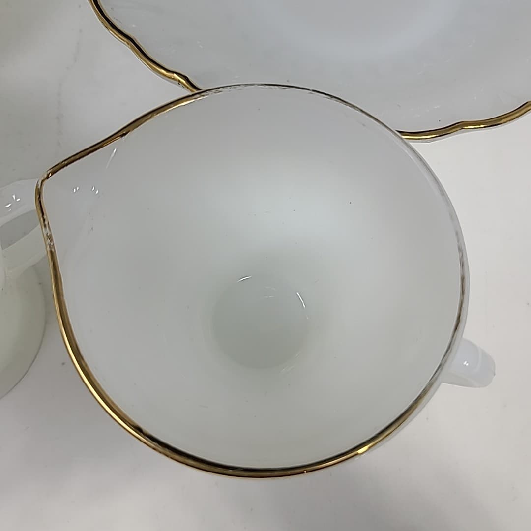 Vtg Anchor Hocking Fire King Swirl Milk Glass Creamer Sugar Platter Bowls Set 5 3