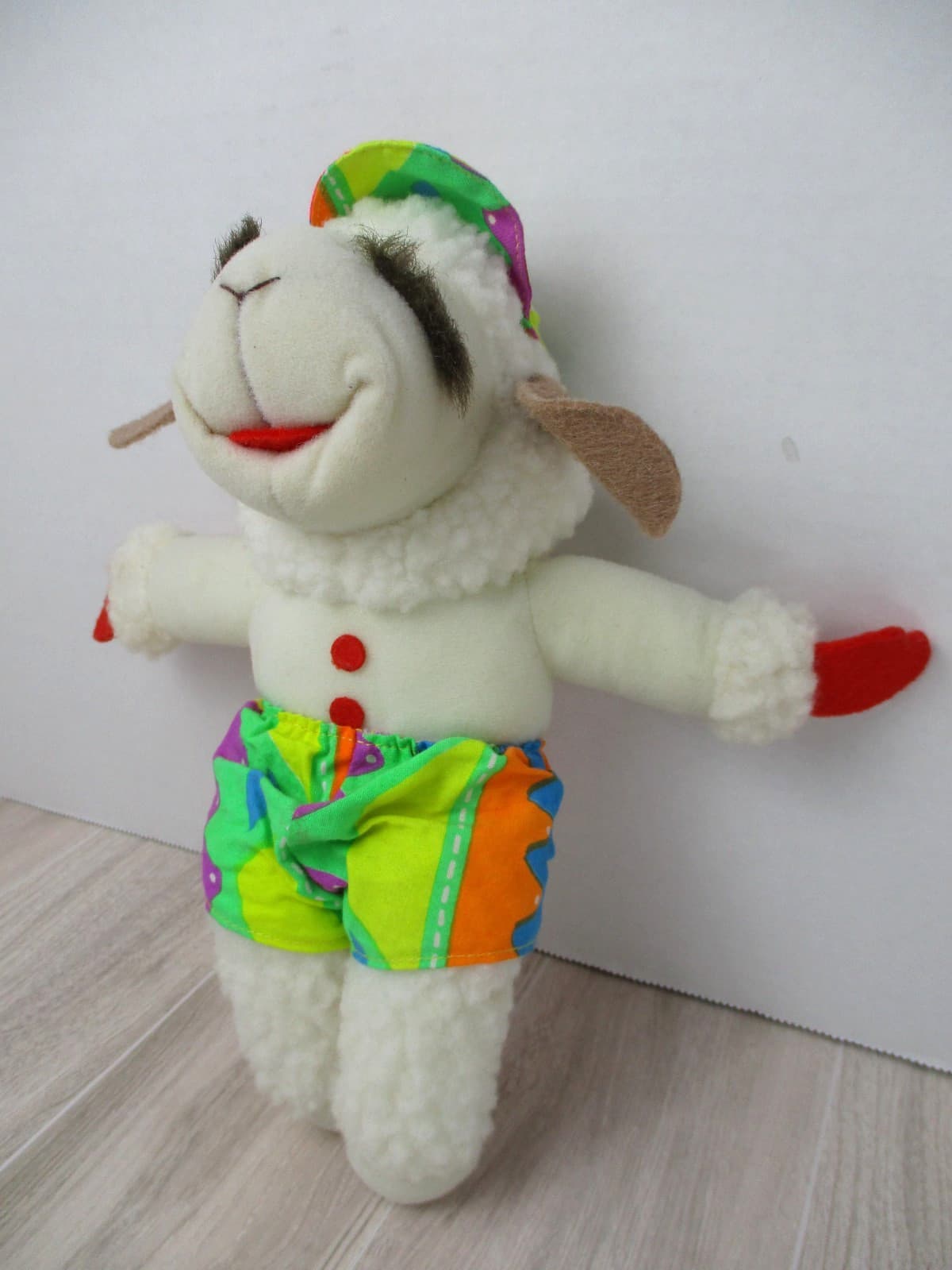 Vintage 1993 Lamb Chop Plush 9” Tall Stuff Animal w/ Visor 90s 2