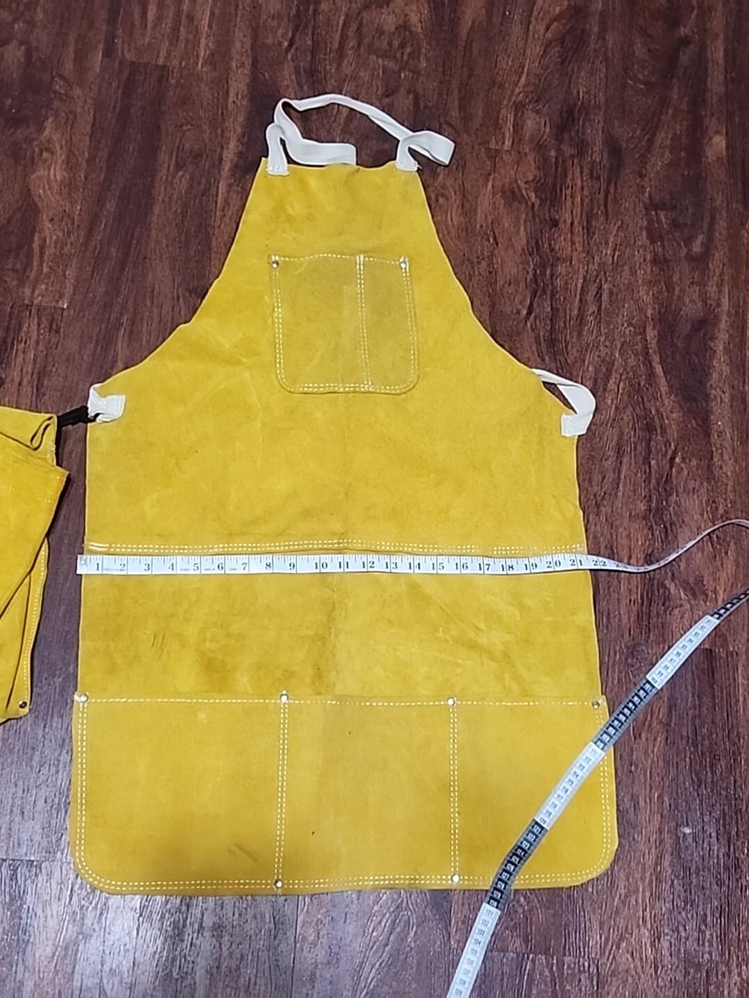 Leather Apron 32" Tall Protective ClothingCarpenter Gardening   Pakistan  5