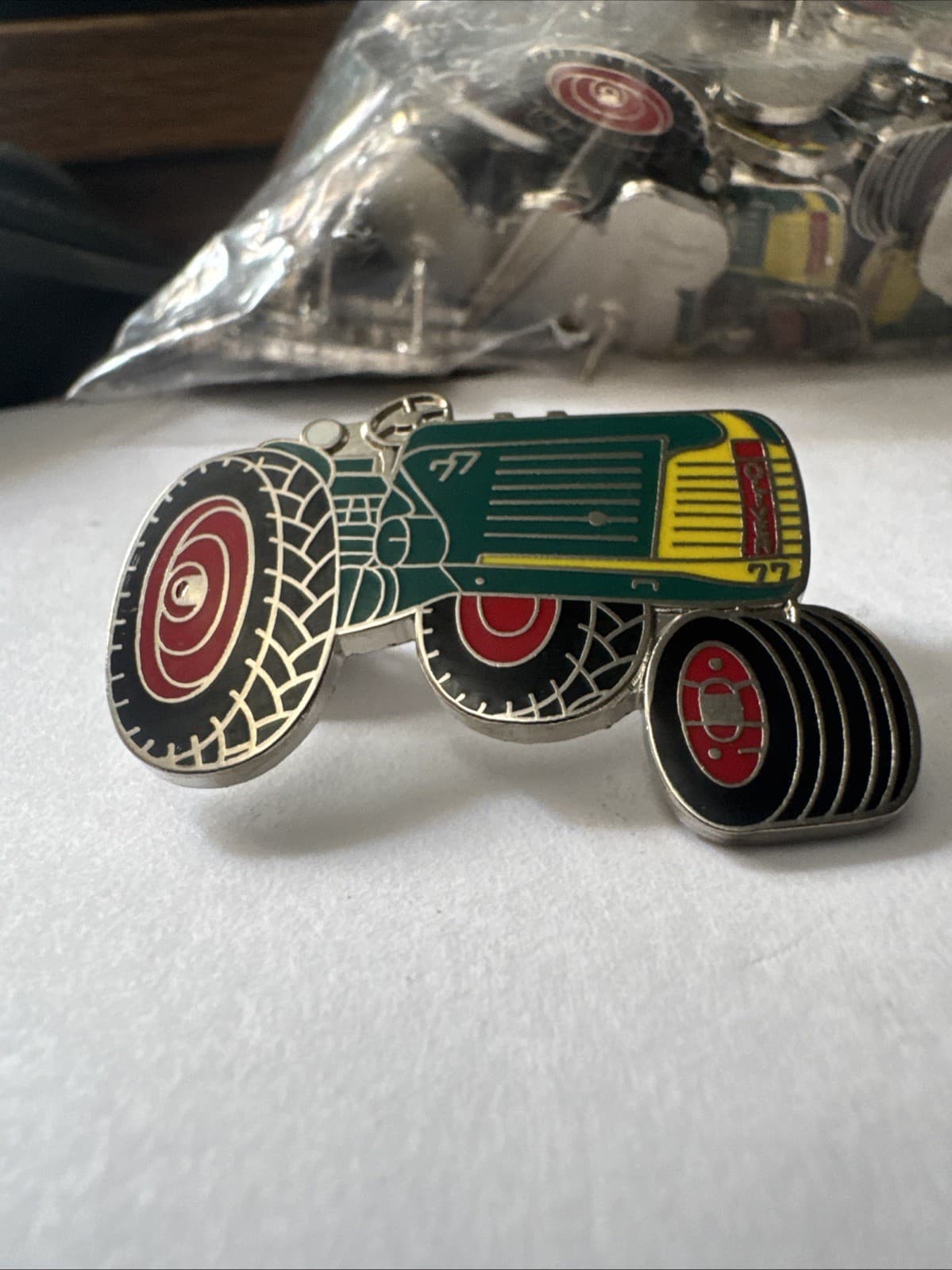 Oliver 77 Farm Tractor Hat Lapel Pin Great  Color Collectible Fast Free Shipping 5