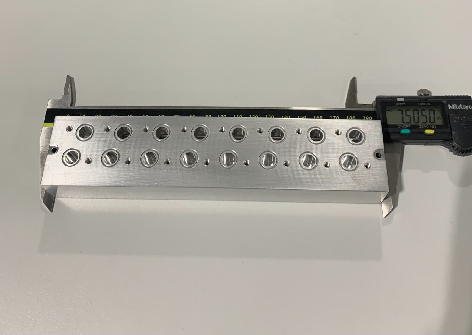 Festo Manifold Block 8 Position 3/8 NPT Pneumatic Connections *NEW* 5