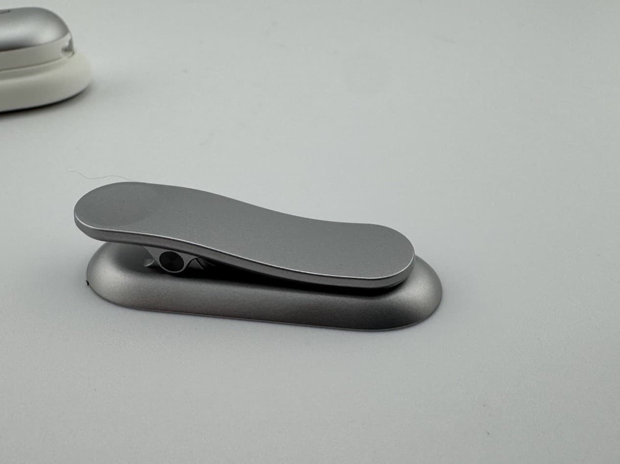 PLAUD - NotePin Memory Capsule Smart AI Voice/Audio Recorder - V2 - Lunar Silver 4