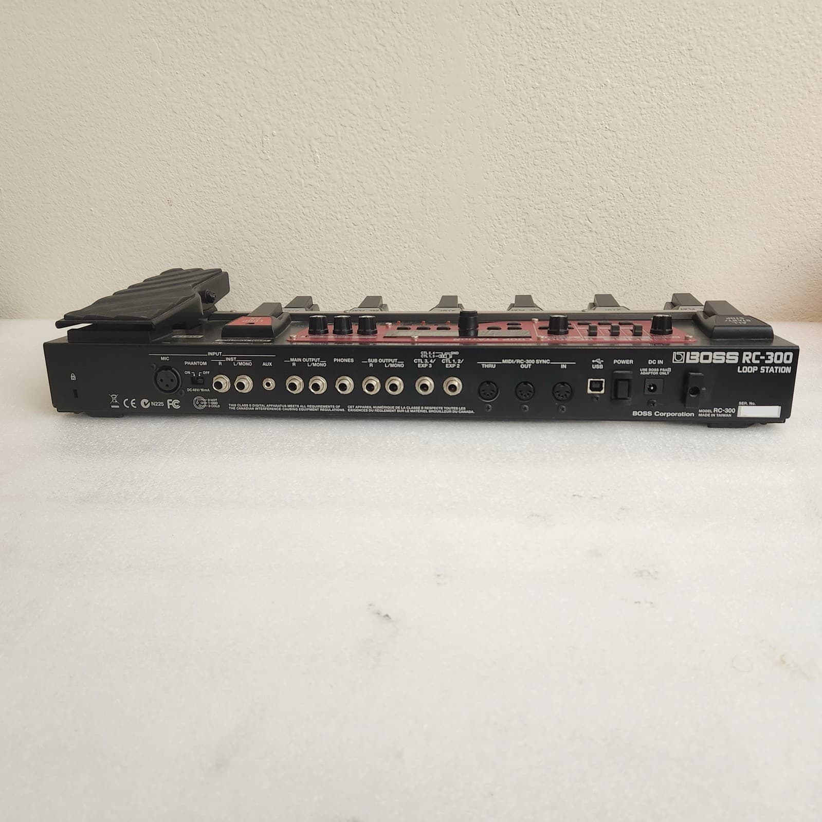 Boss RC-300 Loop Station Live Looping Looper Pedal 2