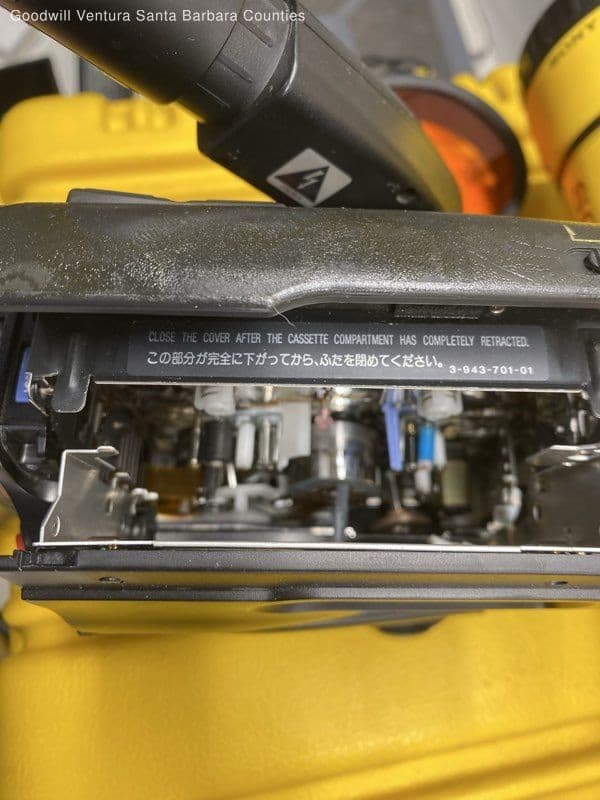 Sony Handycam Super Marine Pack MPK-TRS /w (2) HVL-M20 Lights & LCH-M10 Case 4