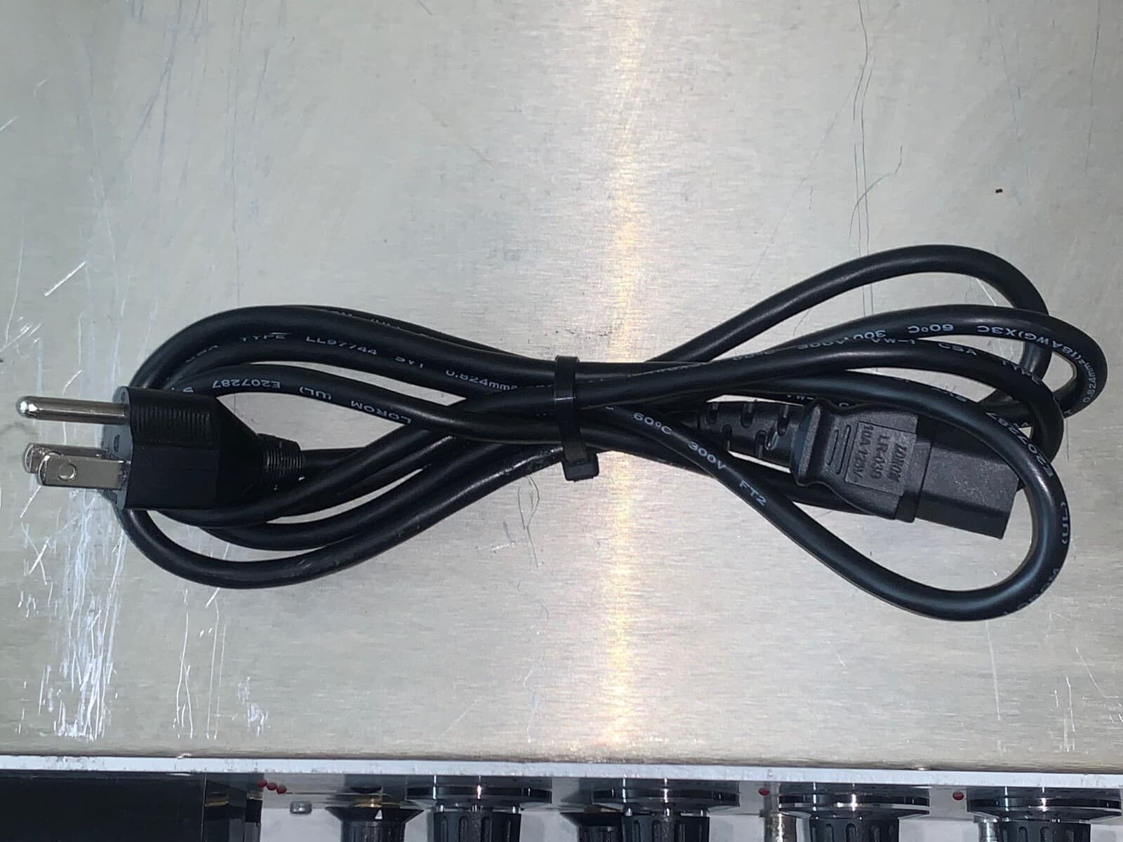 Linear Research Inc. LR-400 Four-Wire AC Resistance Bridge 3