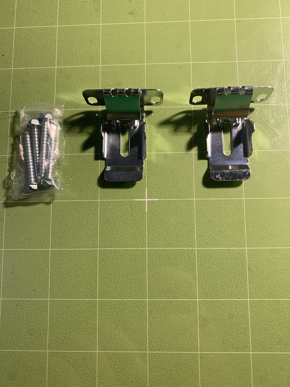 Graber / Bali Mounting Brackets For Crystal Pleat Cellular Shades - New - Pair