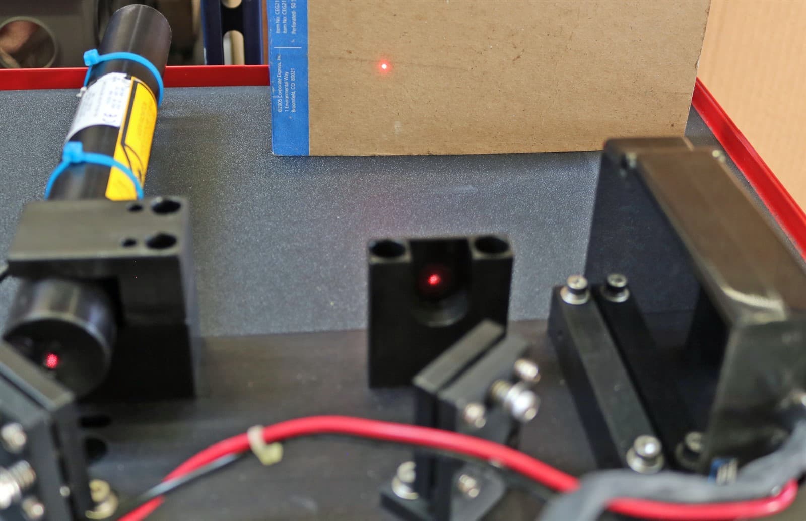 Working Uniphase 1103 Helium Neon Laser W/ mirrors, Pinhole Aperature - -E2795 2