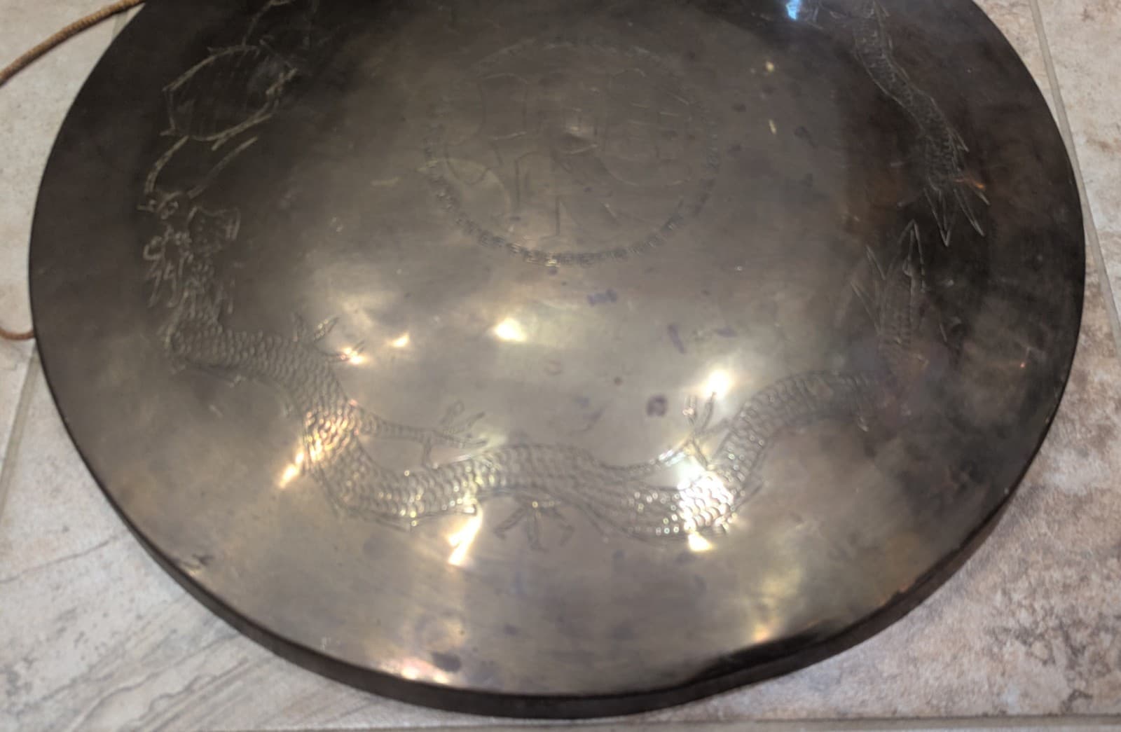 Large Brass Gong Engraved Two Dragons “Good Fortune” Hong Kong Vintage  4