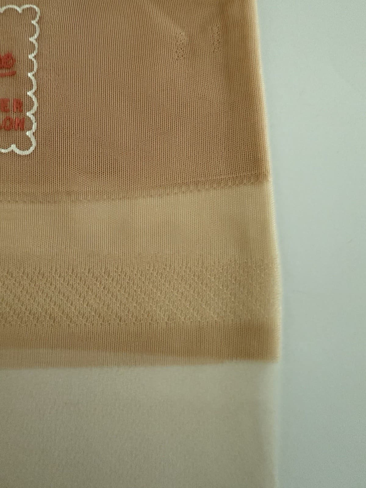 Vintage La- Boheme Seamless Mesh Stockings 33 1/2 Inches Long RH+T 4