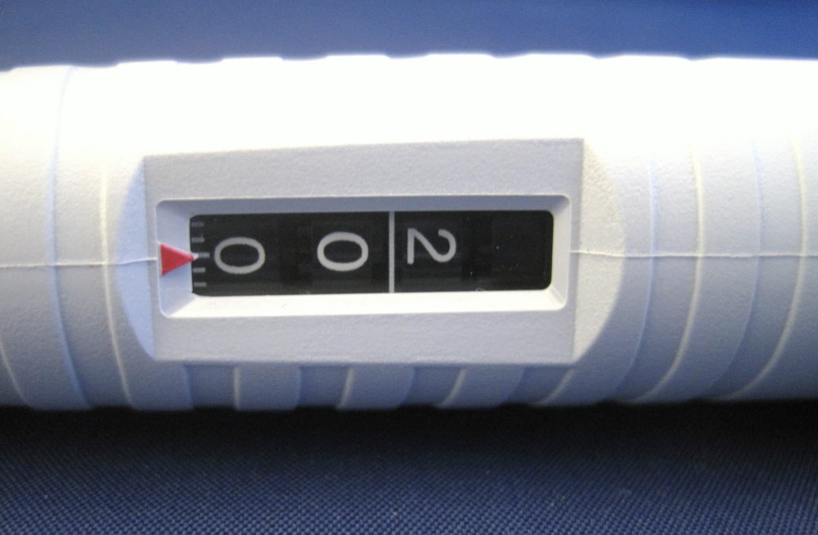 0.1-2.0uL Oxford Benchmate II Micro Pipette Single Channel Adjustable Volume P2 4