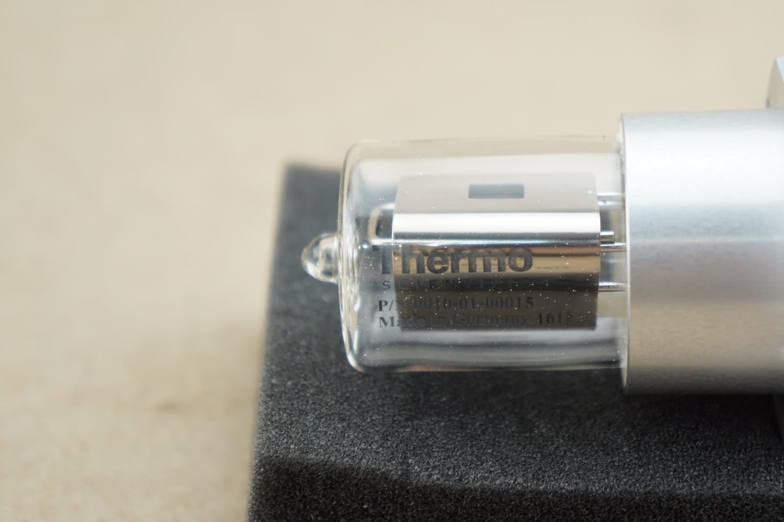 Genuine NEW Thermo Scientific Deuterium Lamp PN: 0010-01-00015 80047551 ShpsFREE 3