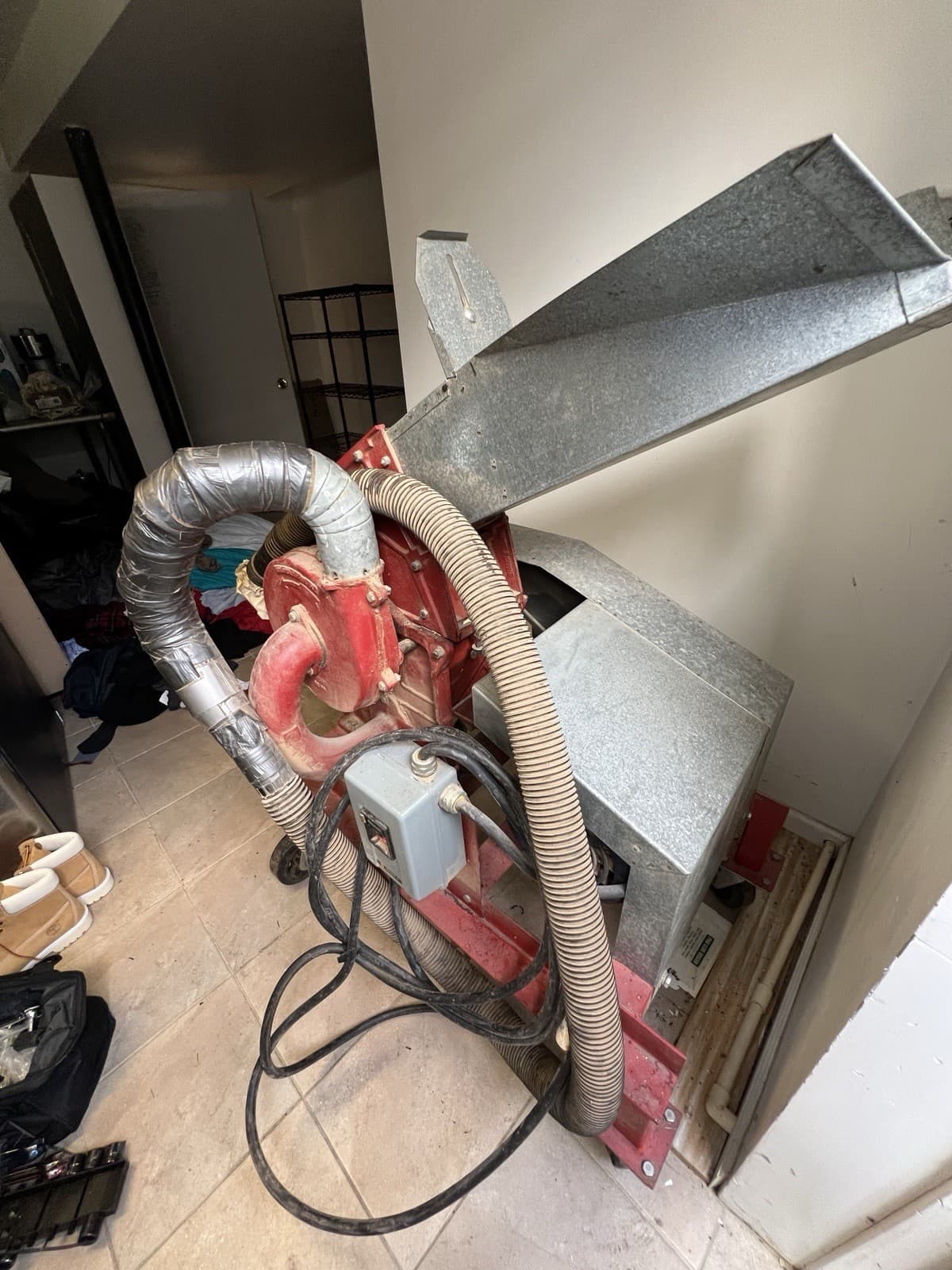 Hammer Mill Grain Grinder - C.S. Bell Model 10HMBL 2