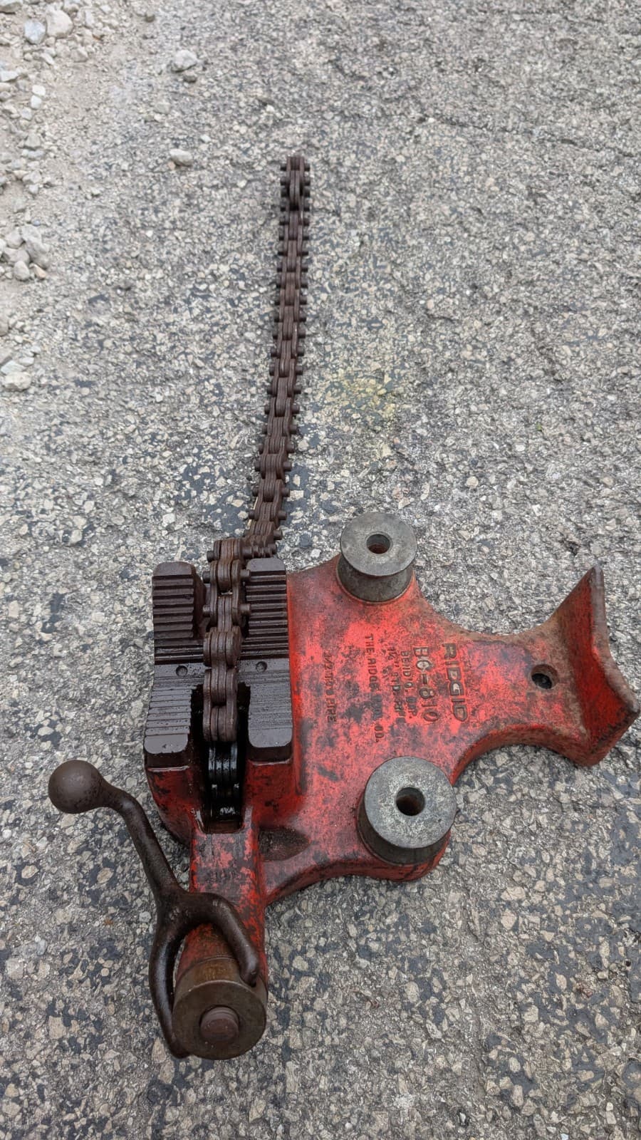 Ridgid BC810 Bench Chain Vise ½" To 8" Pipe 4