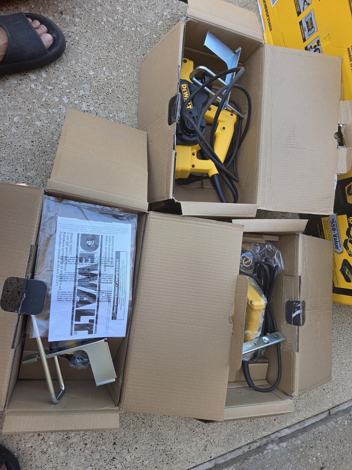 💥 AS-NEW DEWALT 5.5 Amp Corded 3-1/4 in. PORTABLE HANDHELD PLANER** 5