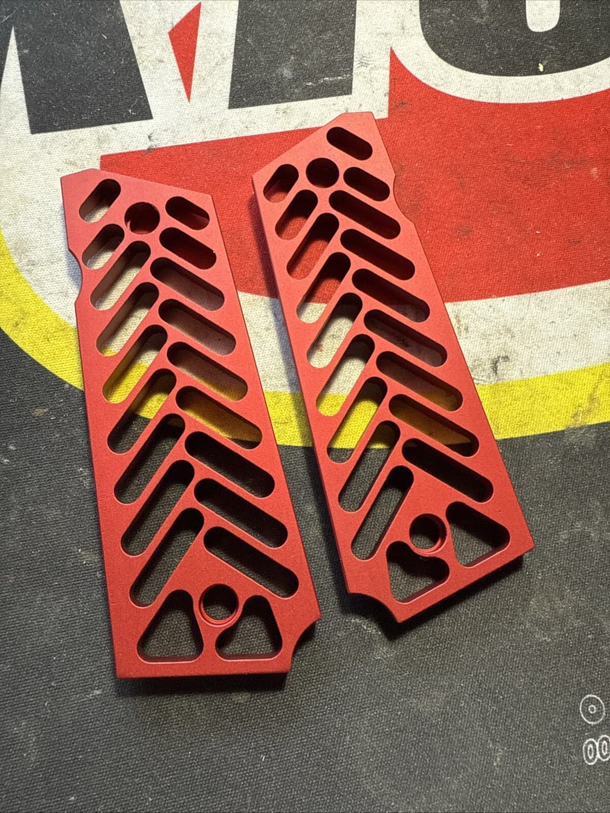 paintball autococker aluminum fish net grips 2